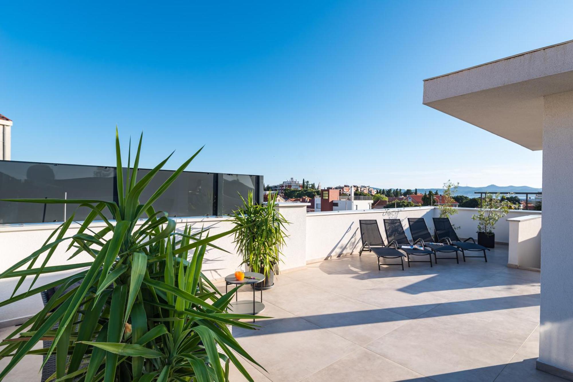 Dalmo Views Apartment *